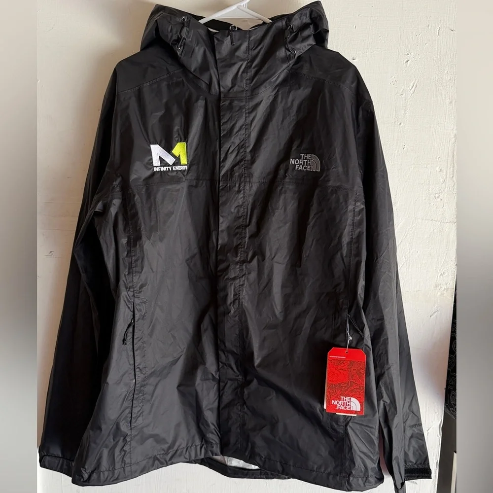 The North Face Mens XL Black Packable Rain Jacket Hooded Lightweight NWT Shell